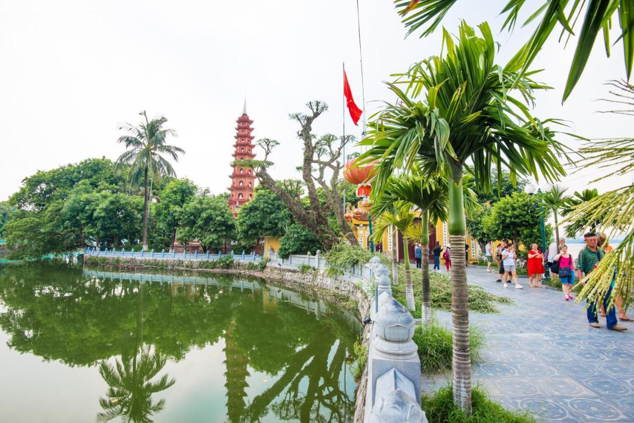 22Housing Hotel & Apartment 81 Linh Lang Hanoi Bagian luar foto
