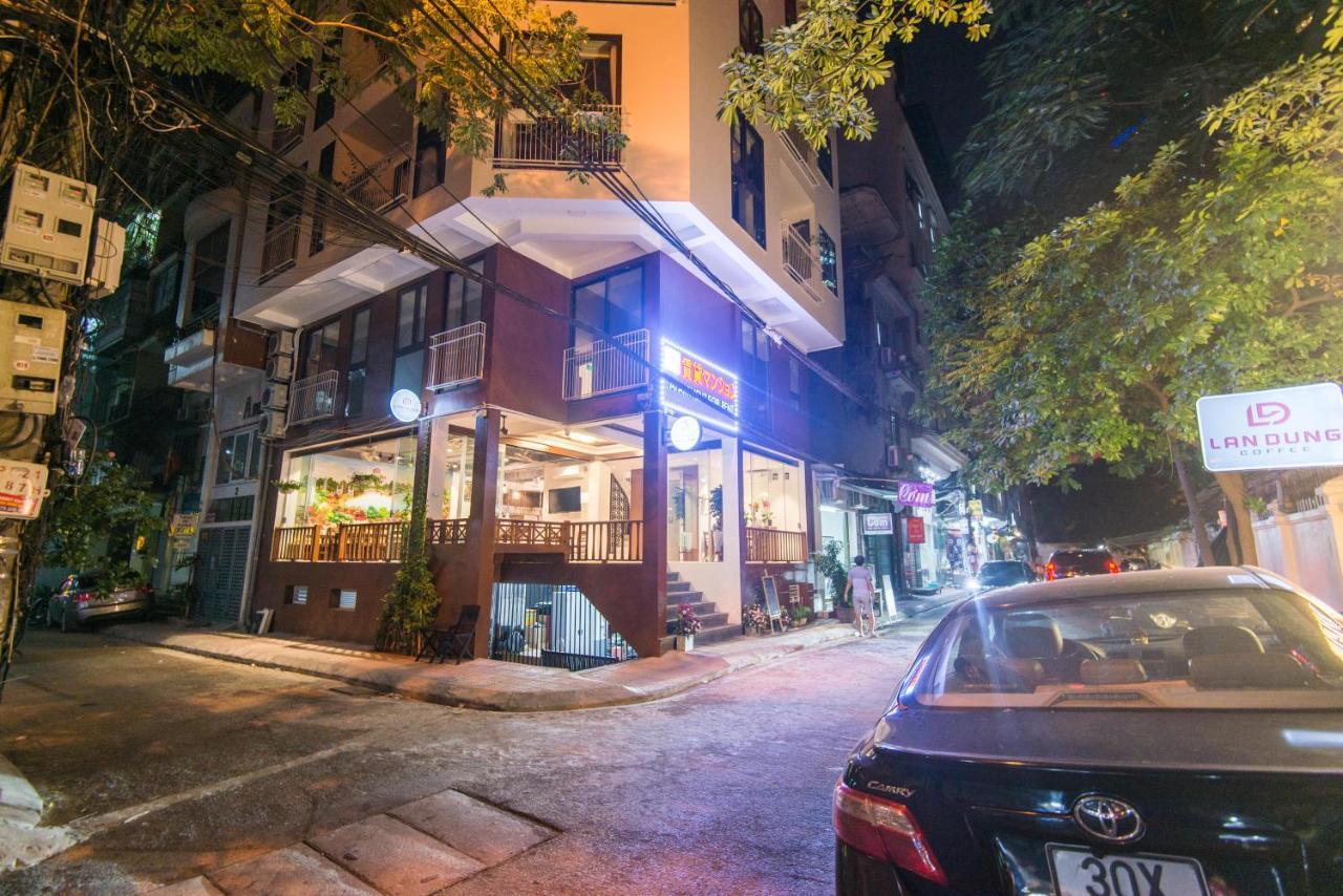 22Housing Hotel & Apartment 81 Linh Lang Hanoi Bagian luar foto