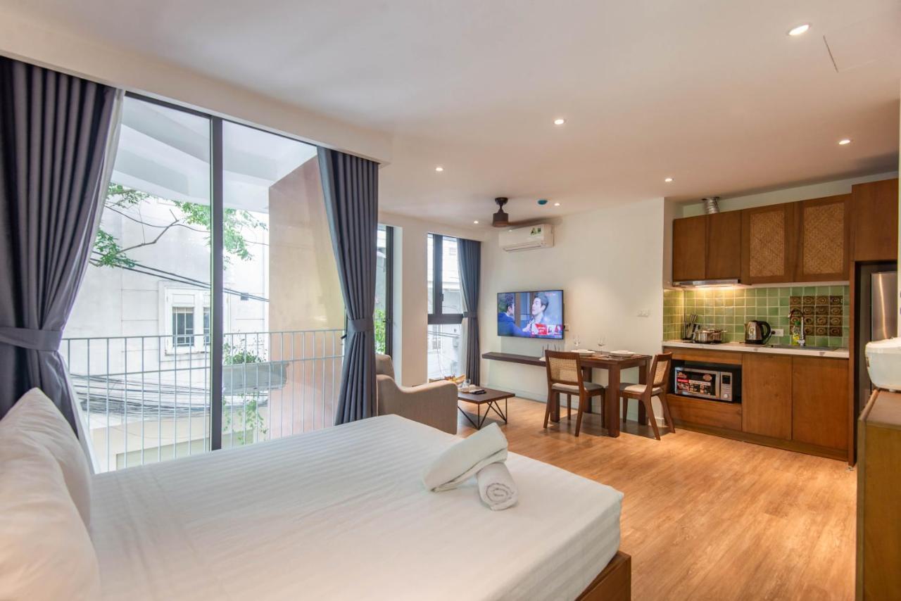 22Housing Hotel & Apartment 81 Linh Lang Hanoi Bagian luar foto